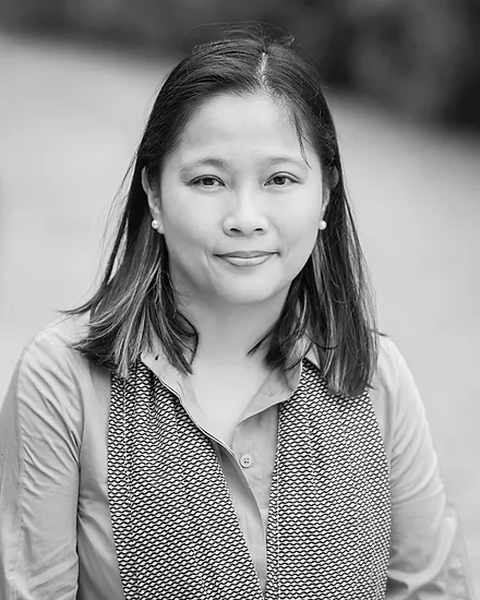 Portrait of Winnie LAW